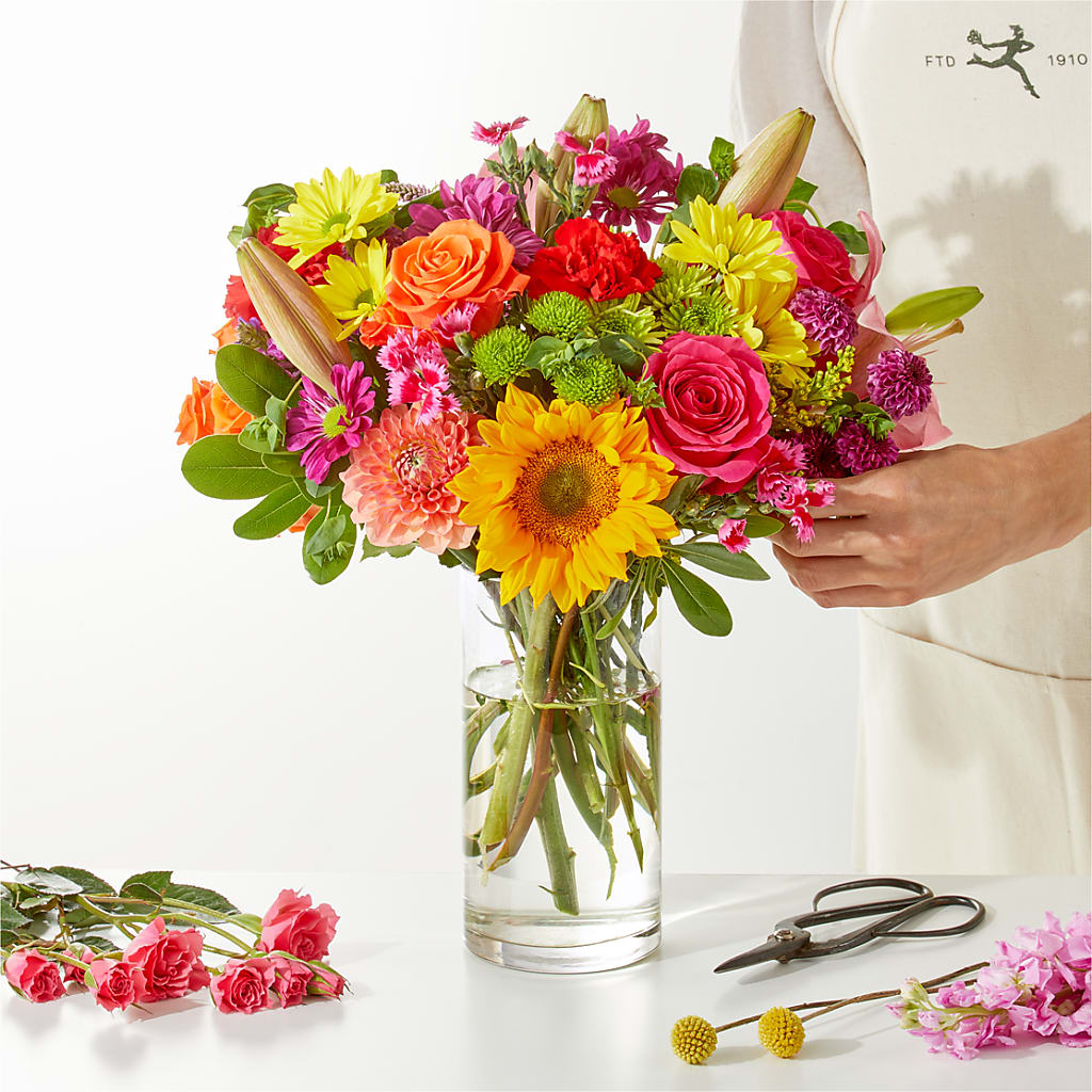 Cue the Confetti - A Florist Original – TOWN CENTER FLORIST & GIFTS INC, Orlando FL