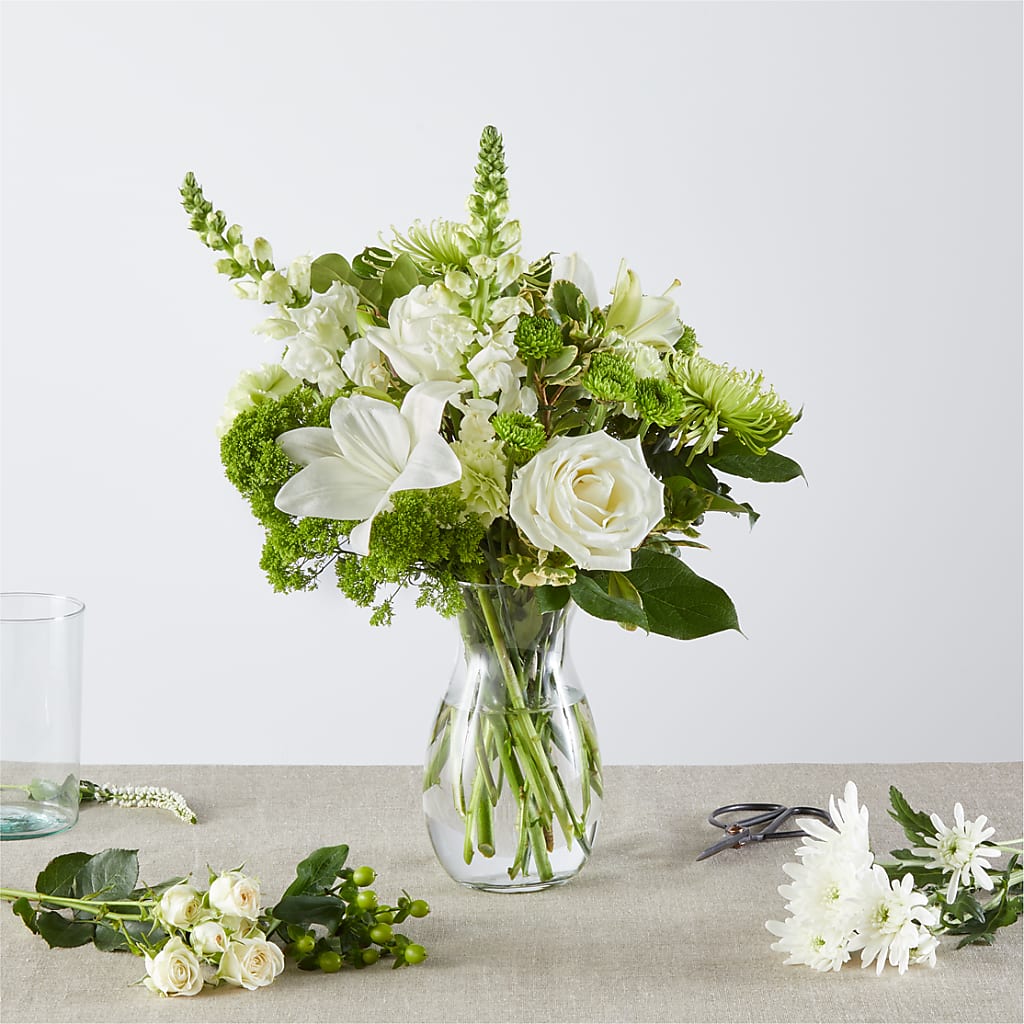 Irish Garden - A Florist Original – TOWN CENTER FLORIST & GIFTS INC, Orlando FL