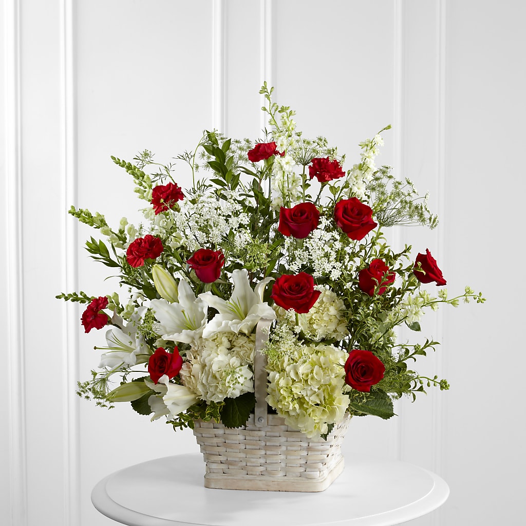 In Loving Memory Arrangement – TOWN CENTER FLORIST & GIFTS INC, Orlando FL