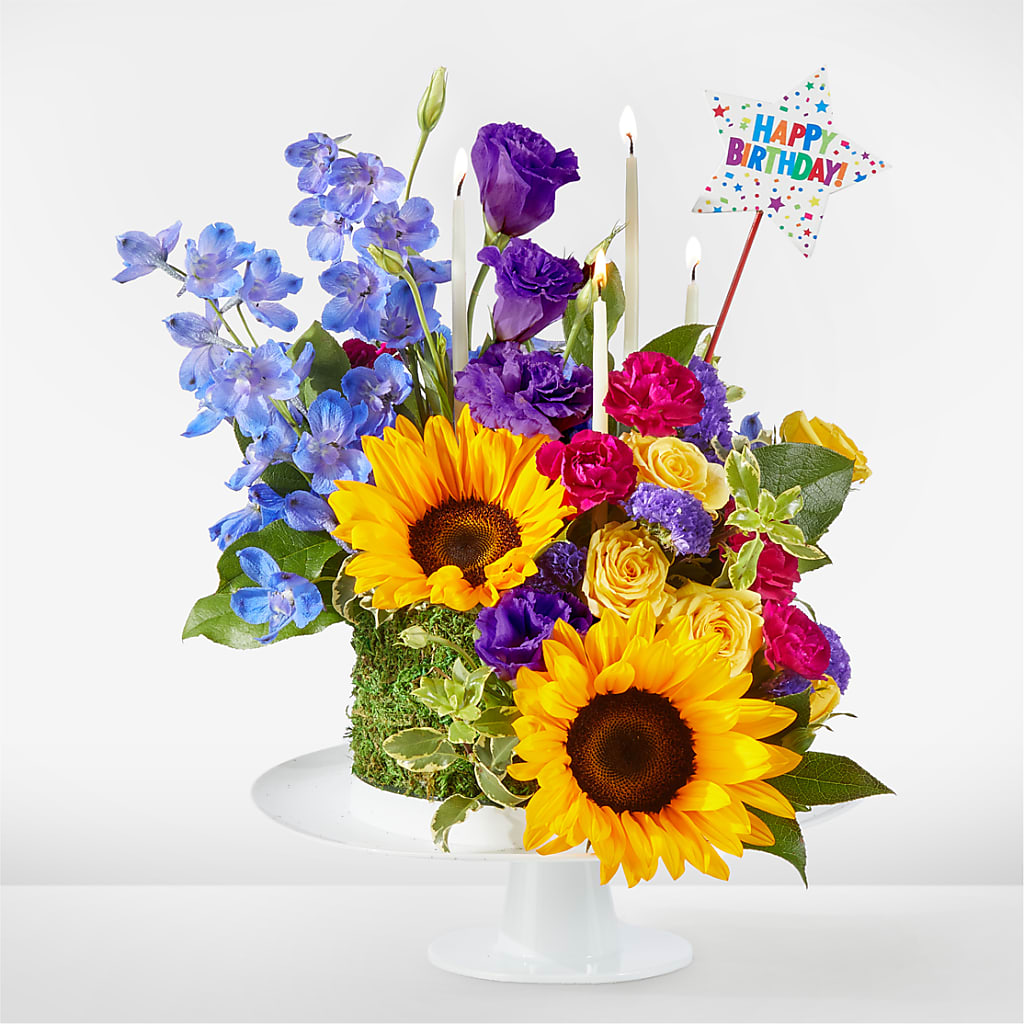 Star of the Day Floral Cake – TOWN CENTER FLORIST & GIFTS INC, Orlando FL