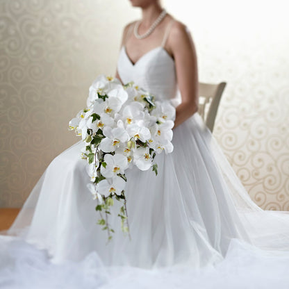 Classic White Bouquet – TOWN CENTER FLORIST & GIFTS INC, Orlando FL